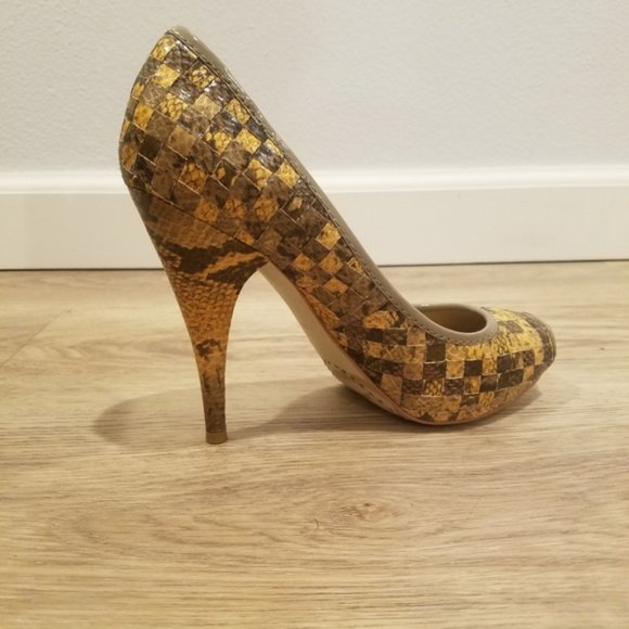 RACHEL Rachel Roy Yellow and Taupe Heels - Picture 2 of 9